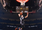 开云体育入口-黄蜂击溃雷霆，戈贝尔在NBA季后赛接管比赛的统治力