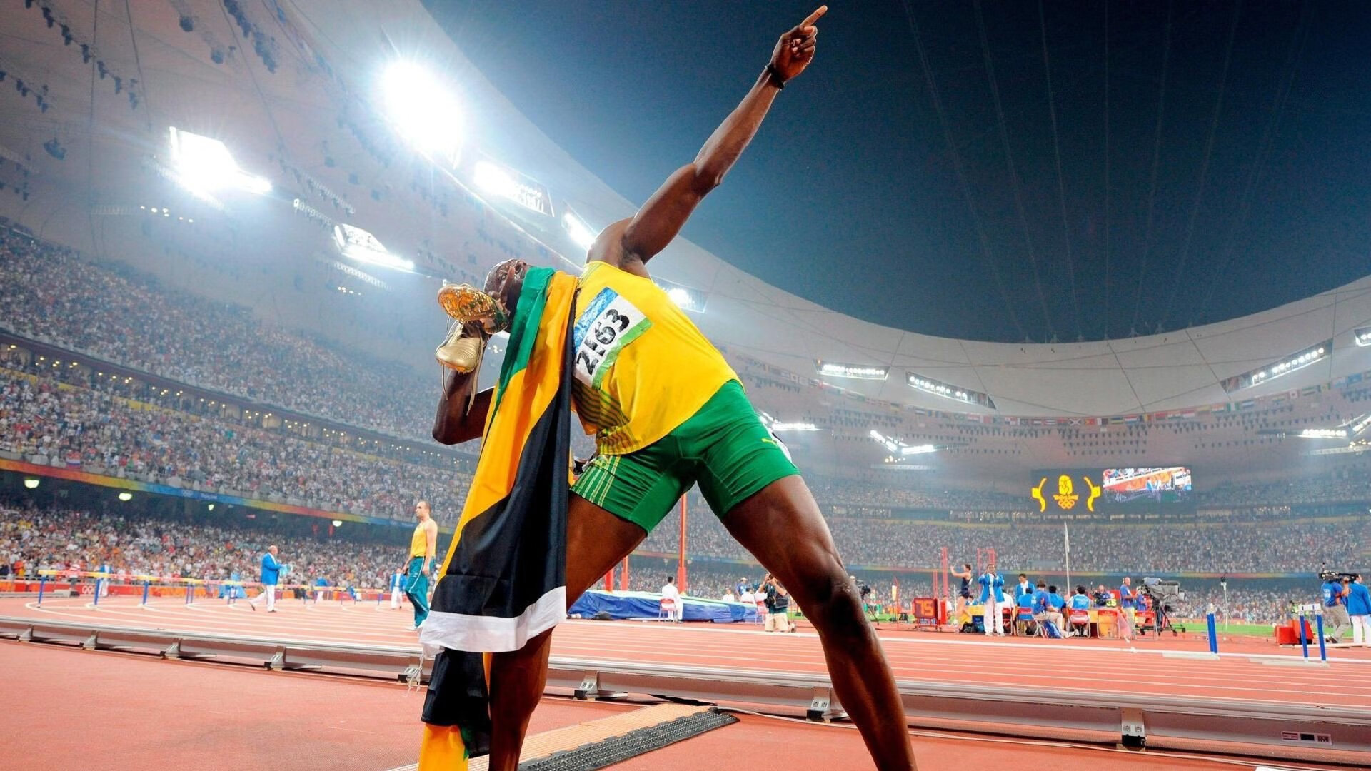 跨界之夜，当NBA总决赛的聚光灯下，姆巴佩的数据全面爆炸