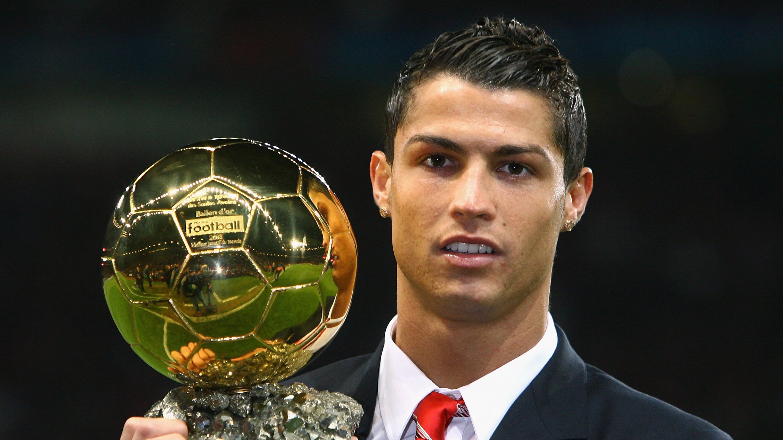 欧冠半决赛之夜，李刚仁彻底打爆防线